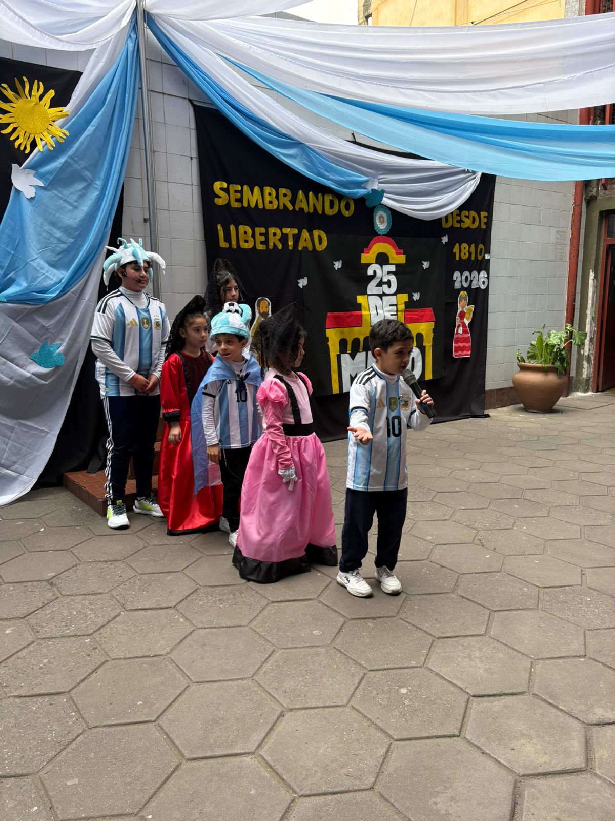 Acto 25 de mayo