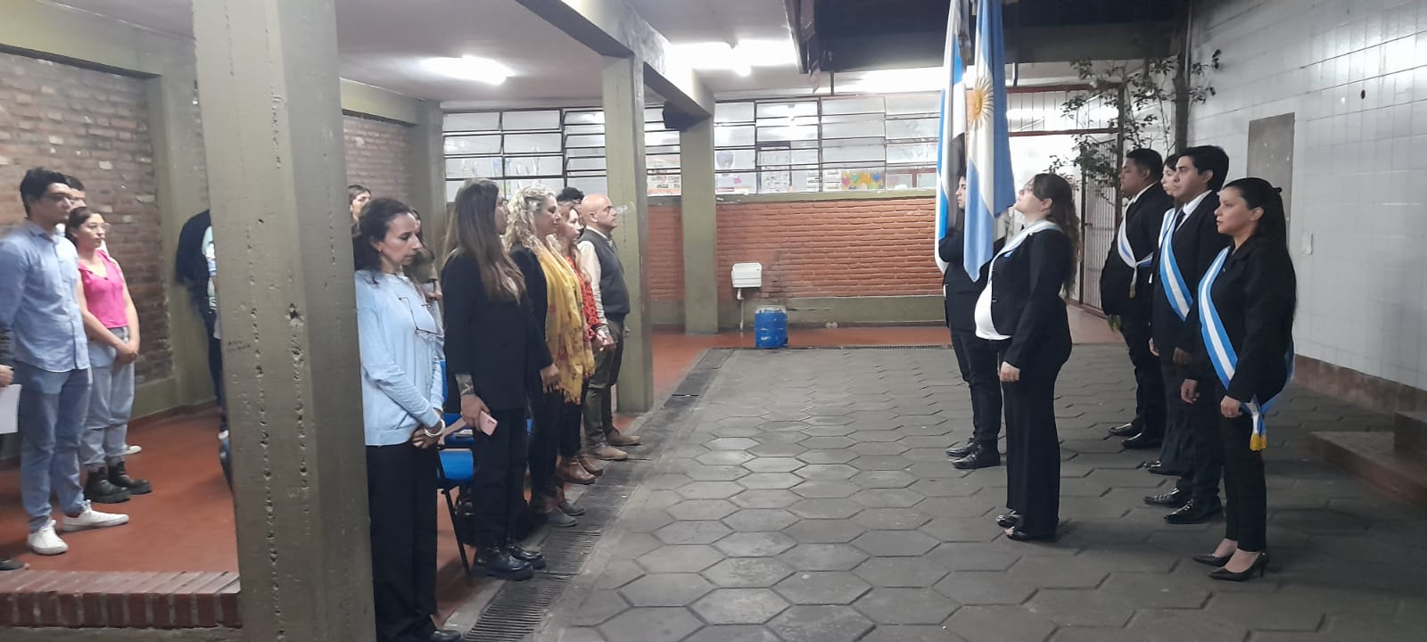 Día del Trabajador y la Const.