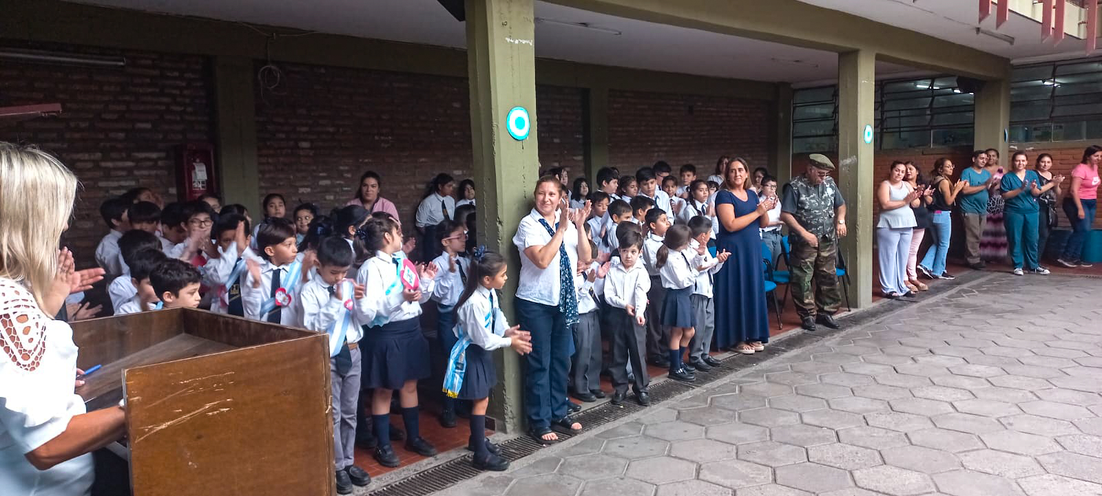 Visita ex combatiente y acto